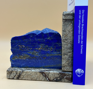 Preview: Buchstütze mit individueller Gravur